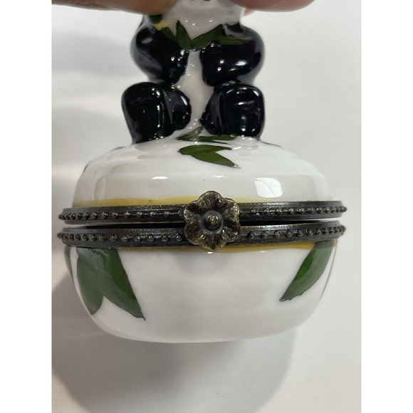 Panda Bear  Trinket‎ Box  Porcelain Hinged Hand Painted - Picture 3 of 13